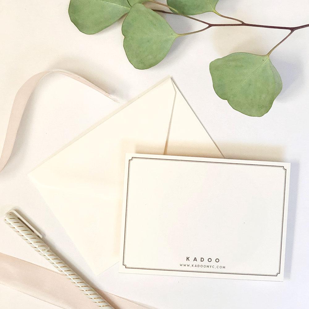kadoo flat notecard and envelope in ivory color