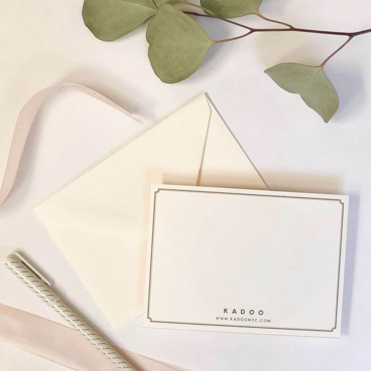 KADOO notecard and envelope in ivory color.