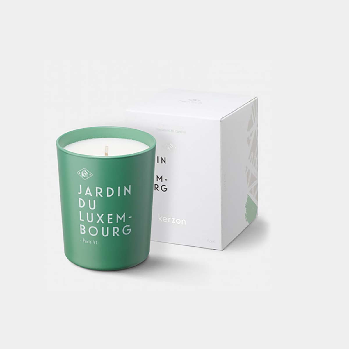 Paris kerzon candle gift: Jardin du luxembourg. For birthday, bridesmaid, wedding anniversary. Wrapped in furoshiki fabric.