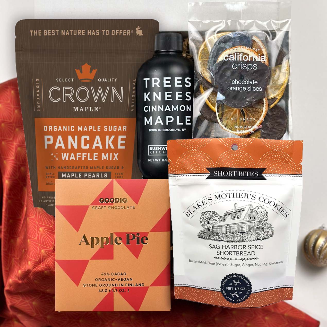 kadoo gourmet pancake holiday gift box with pancake &amp; waffle mix, cinnamon maple syrup, apple pie chocolate, cookie and more