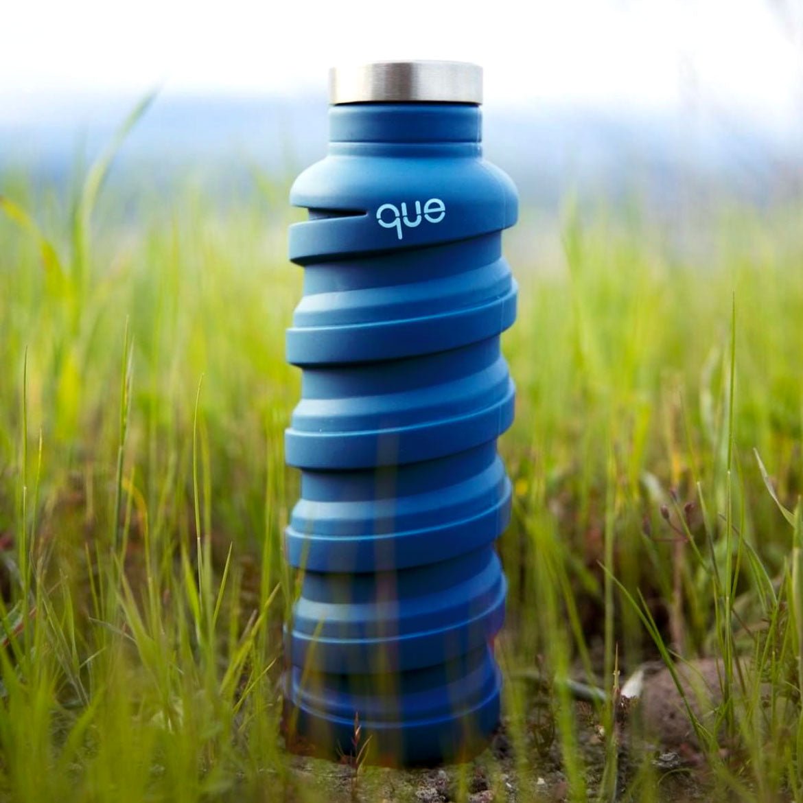Que Bottle eco friendly & sustainable water bottle